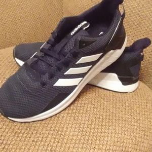 Men's Adidas size 8.5